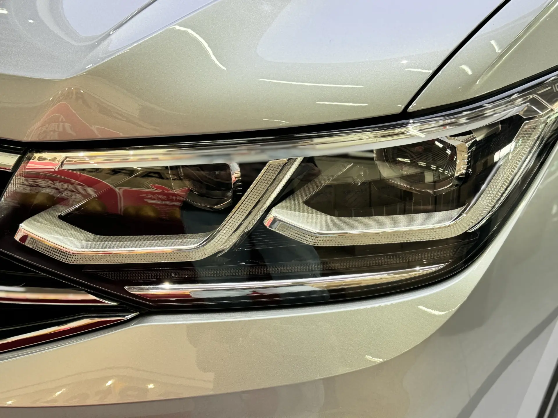 Volkswagen Tiguan L, 2022 9