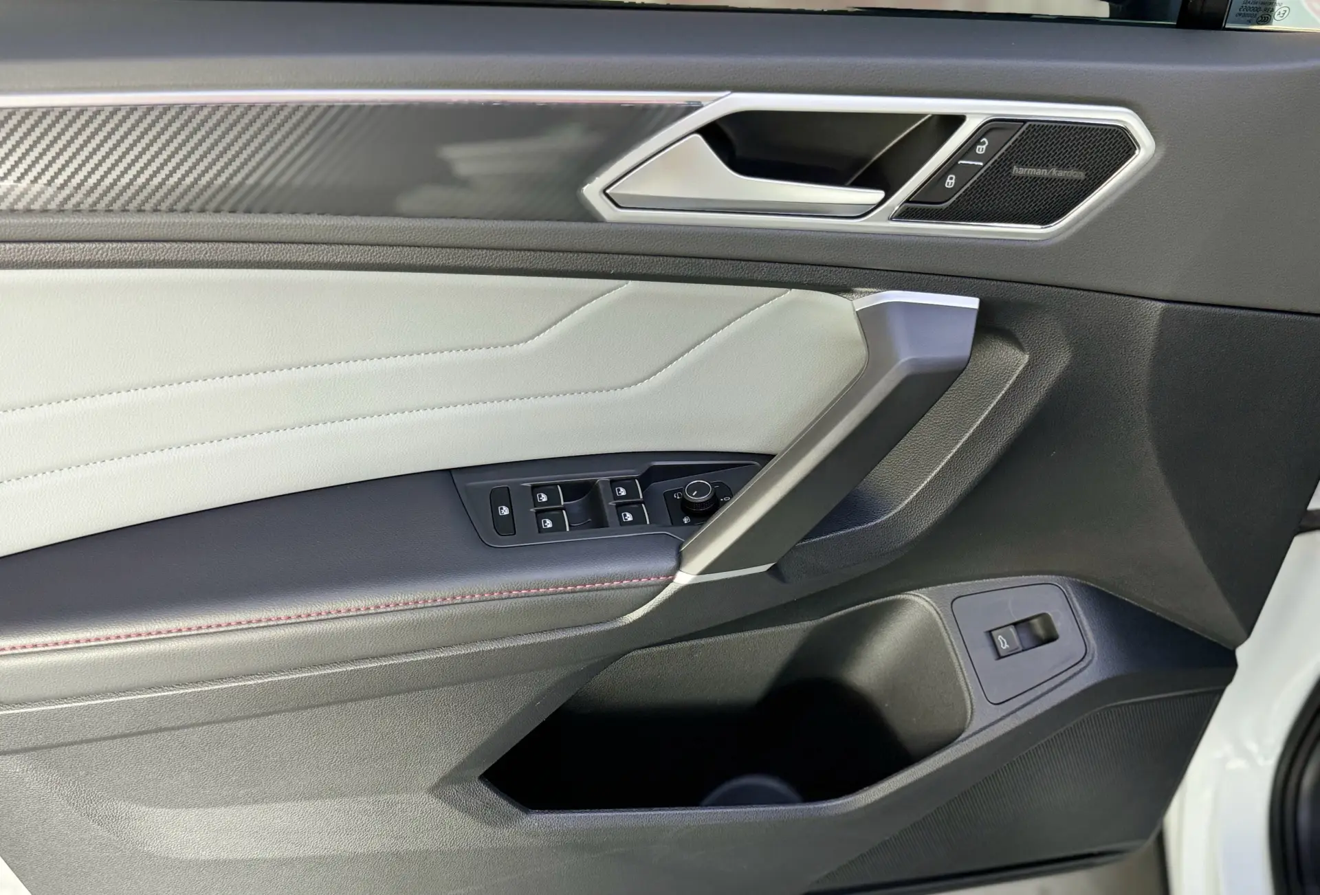 Volkswagen Tiguan L, 2023 18
