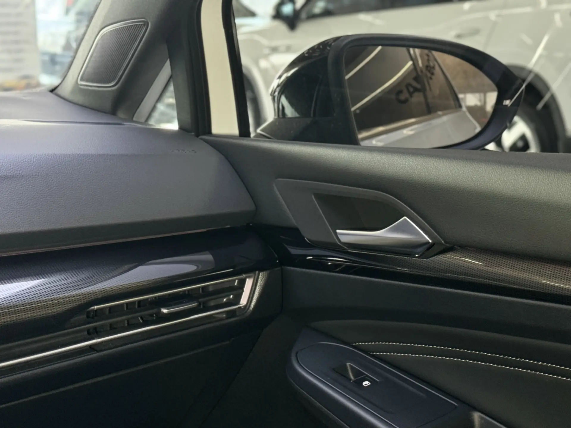 Volkswagen Golf, 2022 25