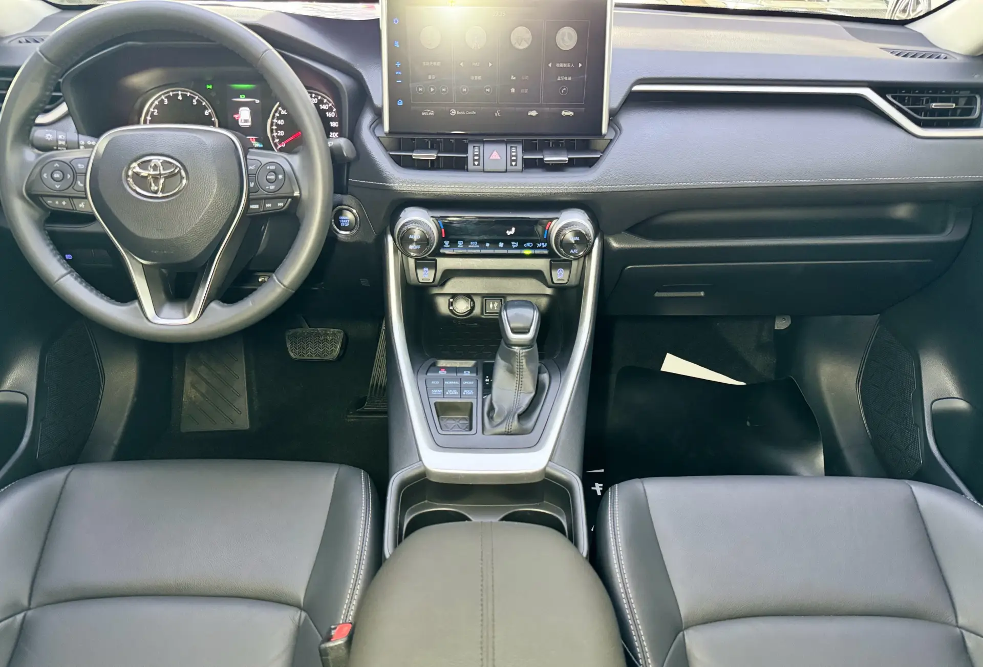 Toyota Wildlander, 2021 14