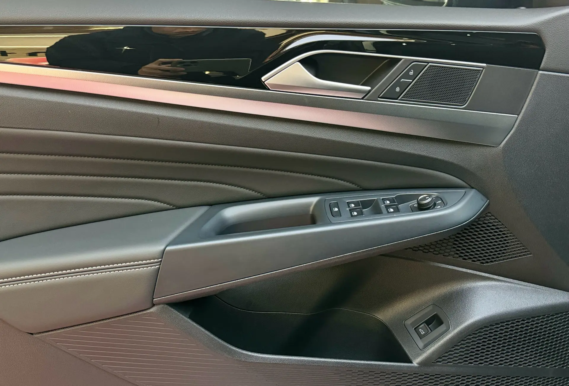 Volkswagen Passat, 2026 25