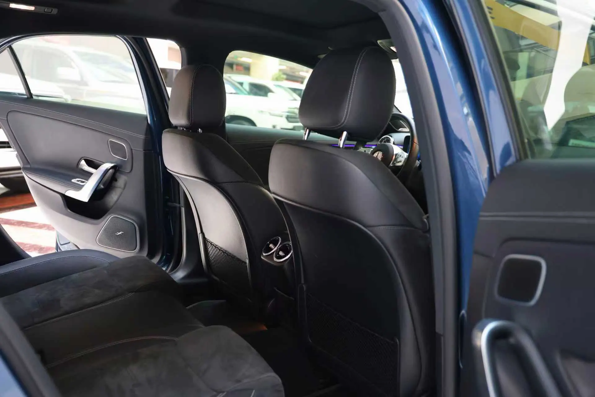 Mercedes-Benz A 200 L, 2019 13