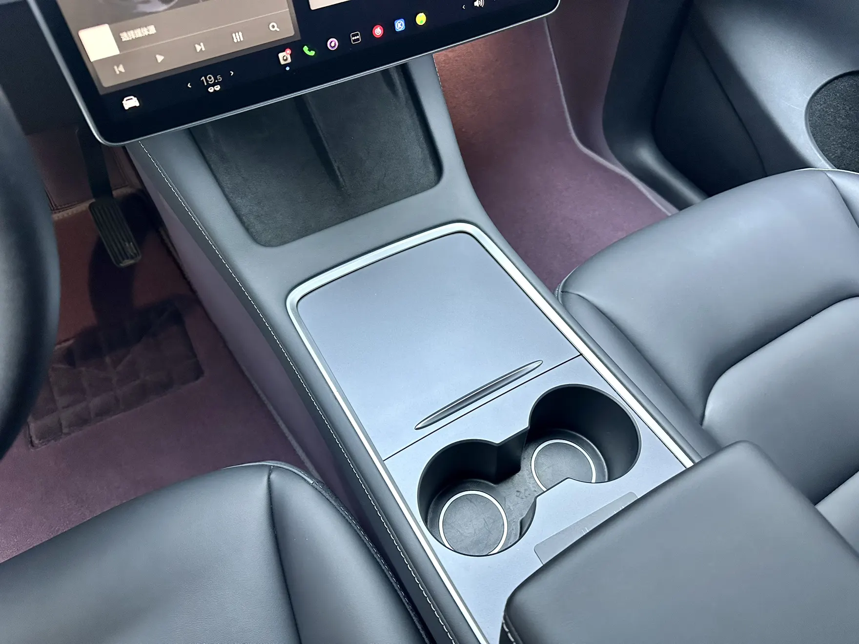 Tesla Model Y, 2022 16