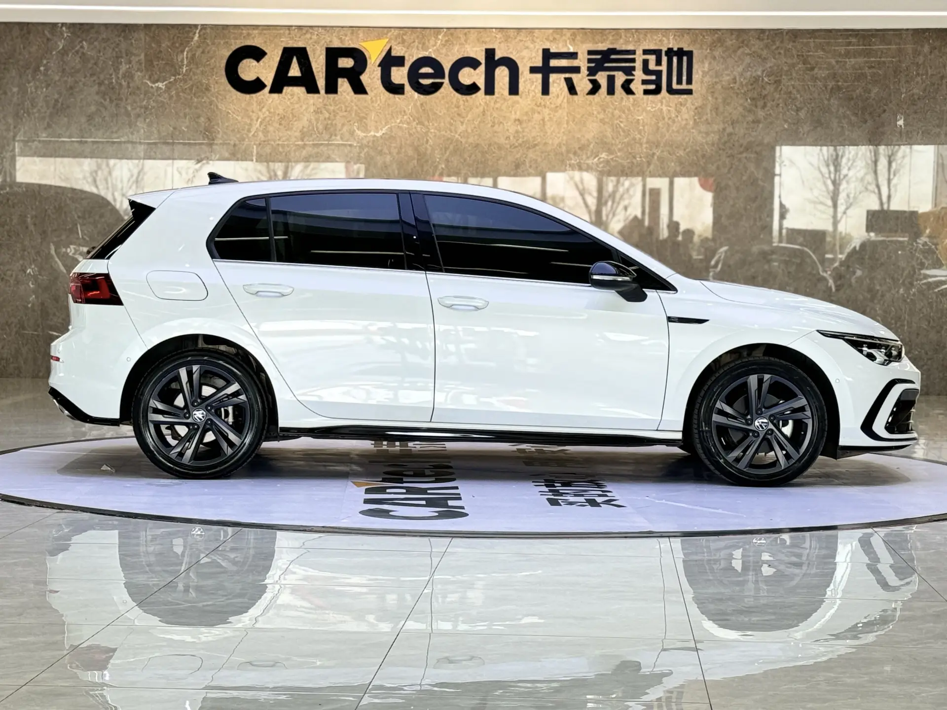 Volkswagen Golf, 2022 4