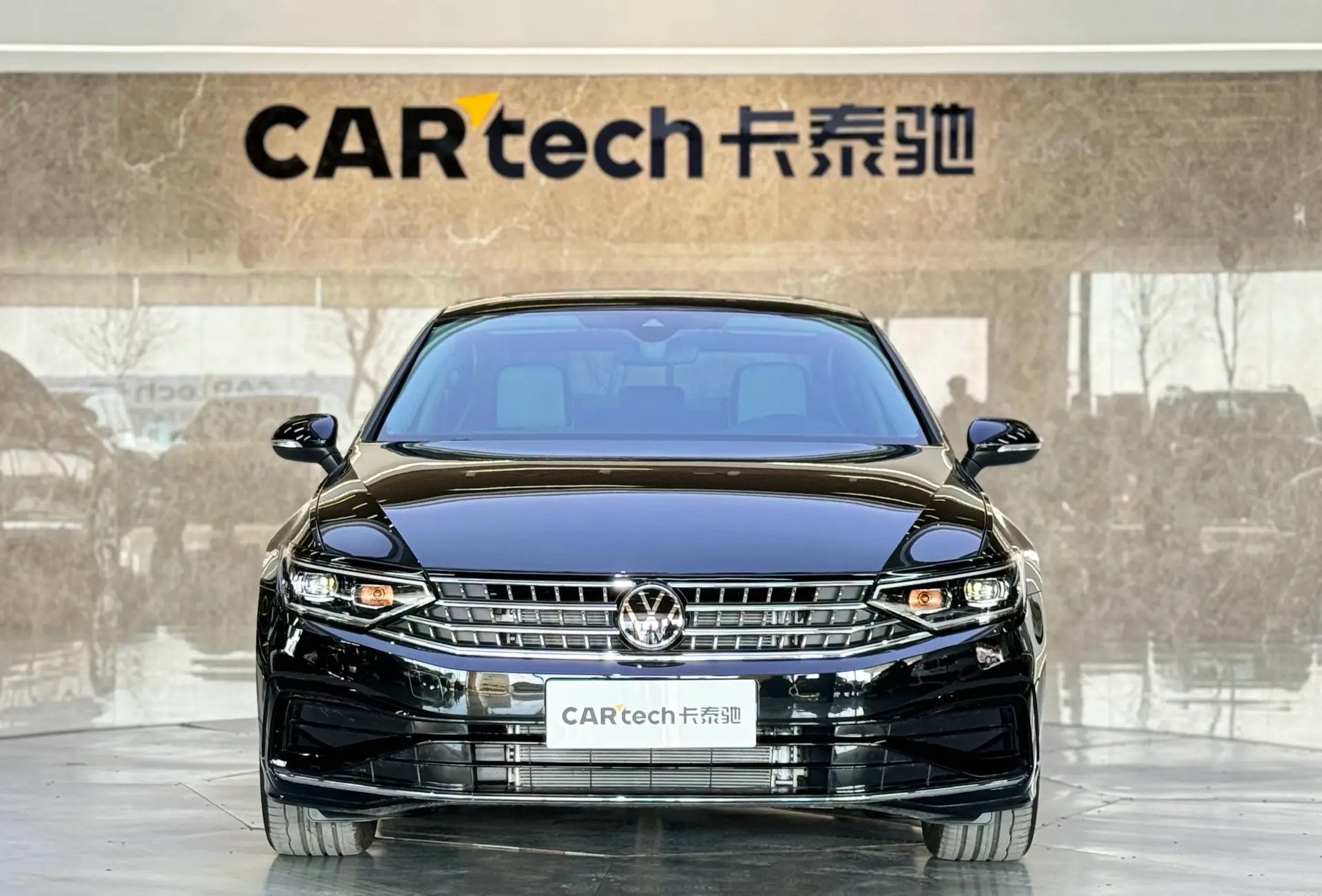Volkswagen Magotan, 2025 3
