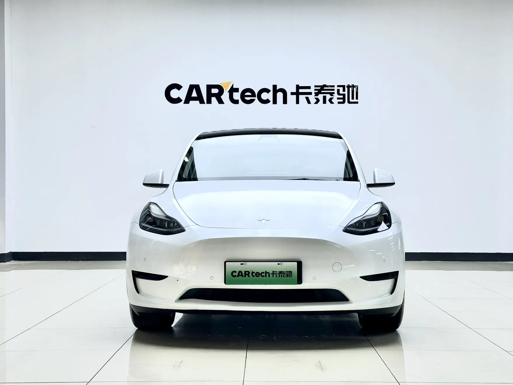 Tesla Model Y, 2022 2