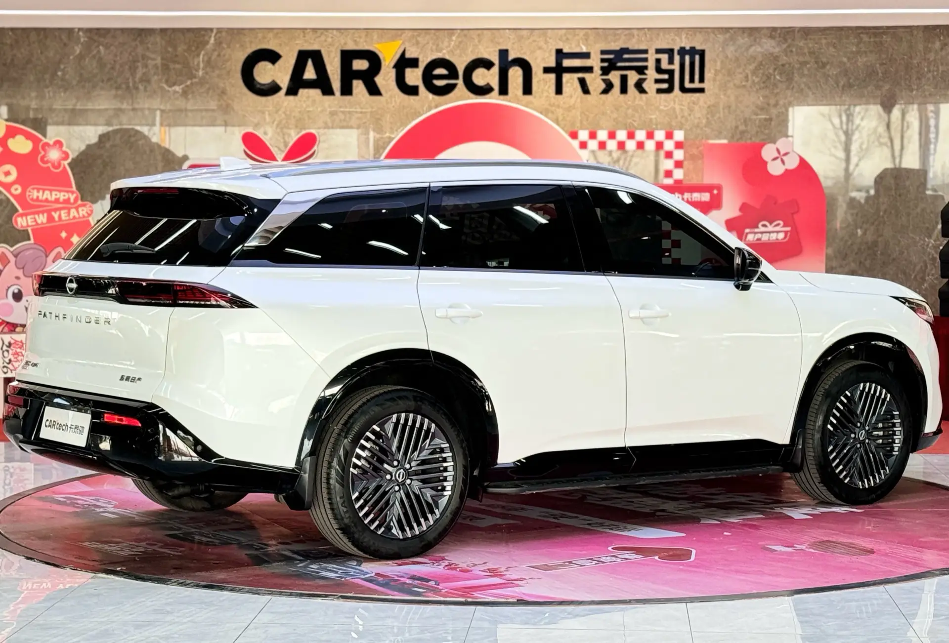 Nissan Pathfinder, 2024 все фото
