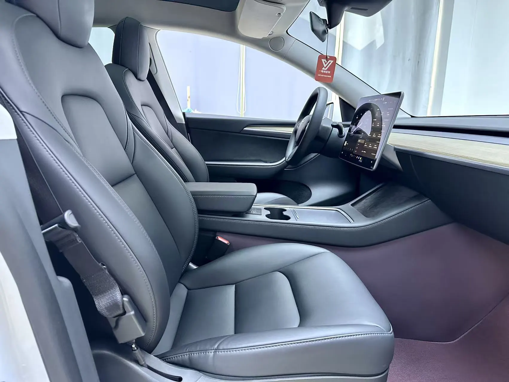 Tesla Model Y, 2022 14