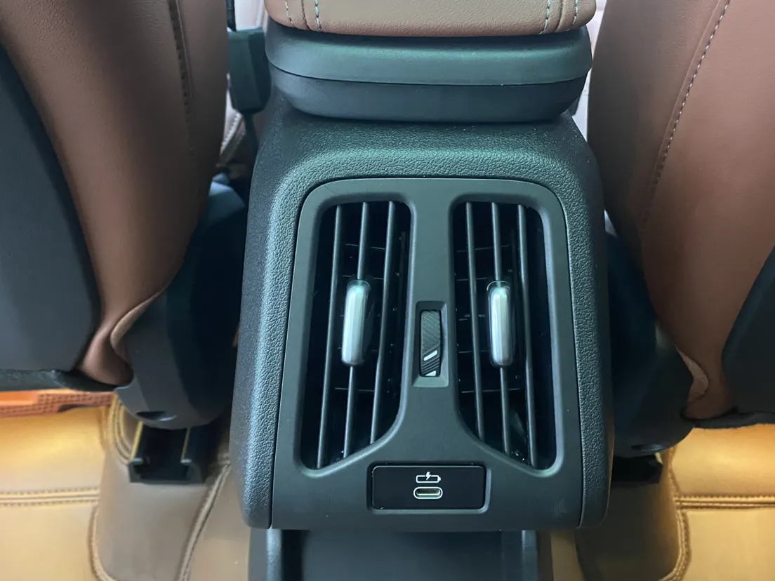 BMW X1, 2026 21