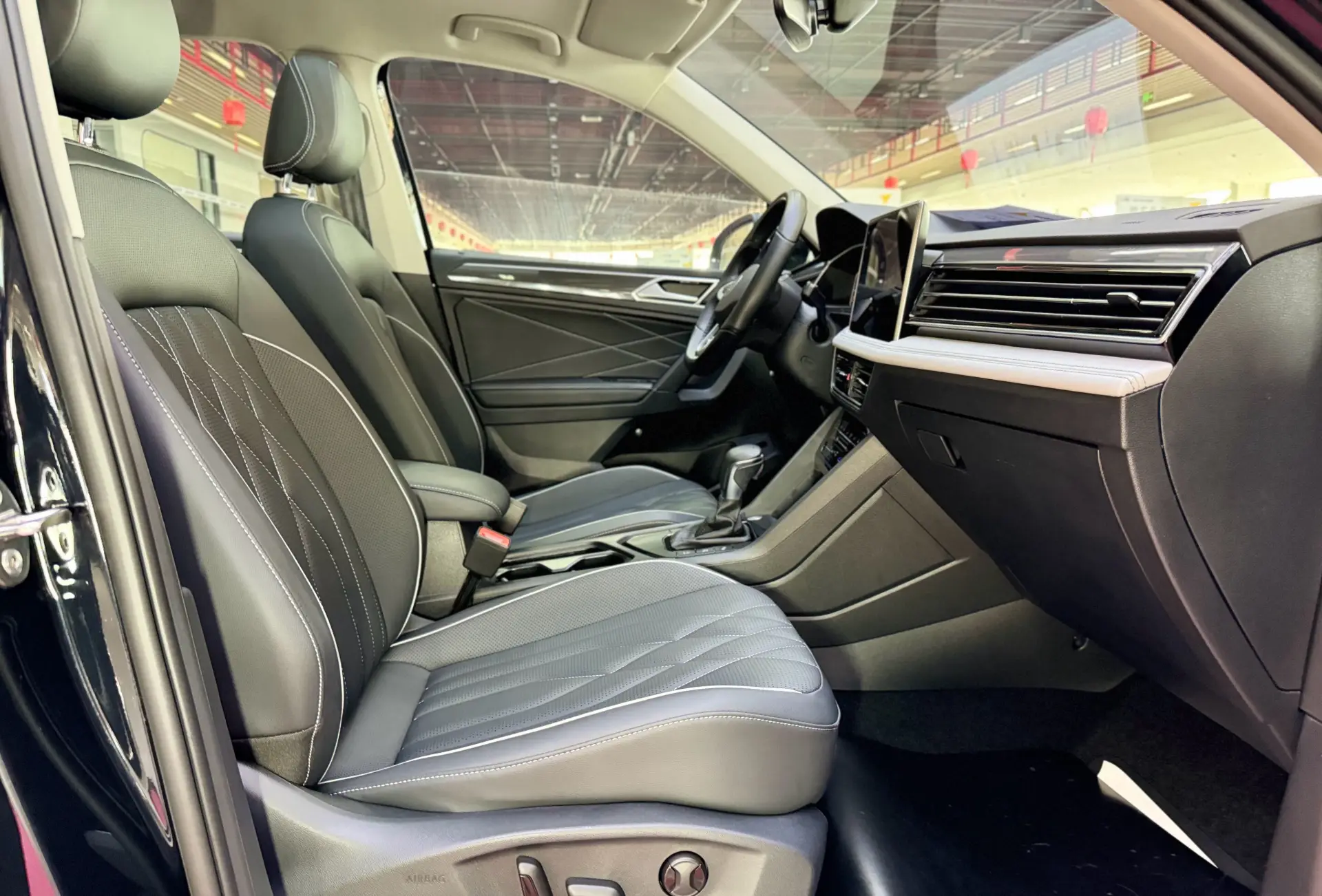 Volkswagen Tiguan L, 2024 18