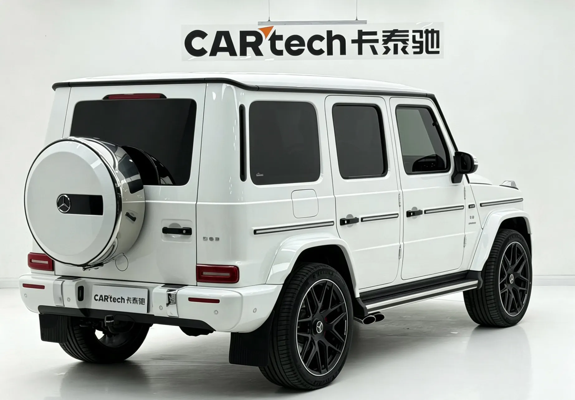 Mercedes-Benz G 500, 2022 все фото