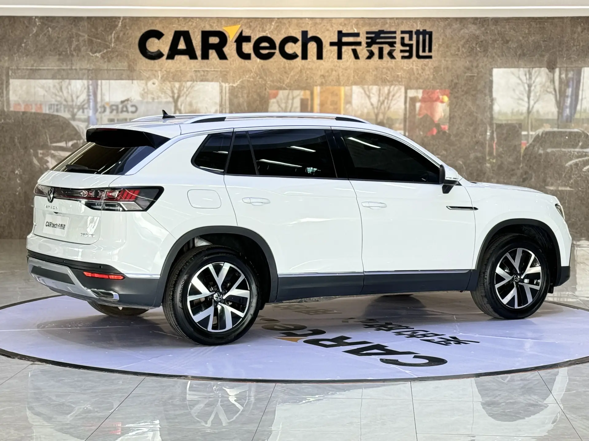 Volkswagen Tayron, 2022 все фото