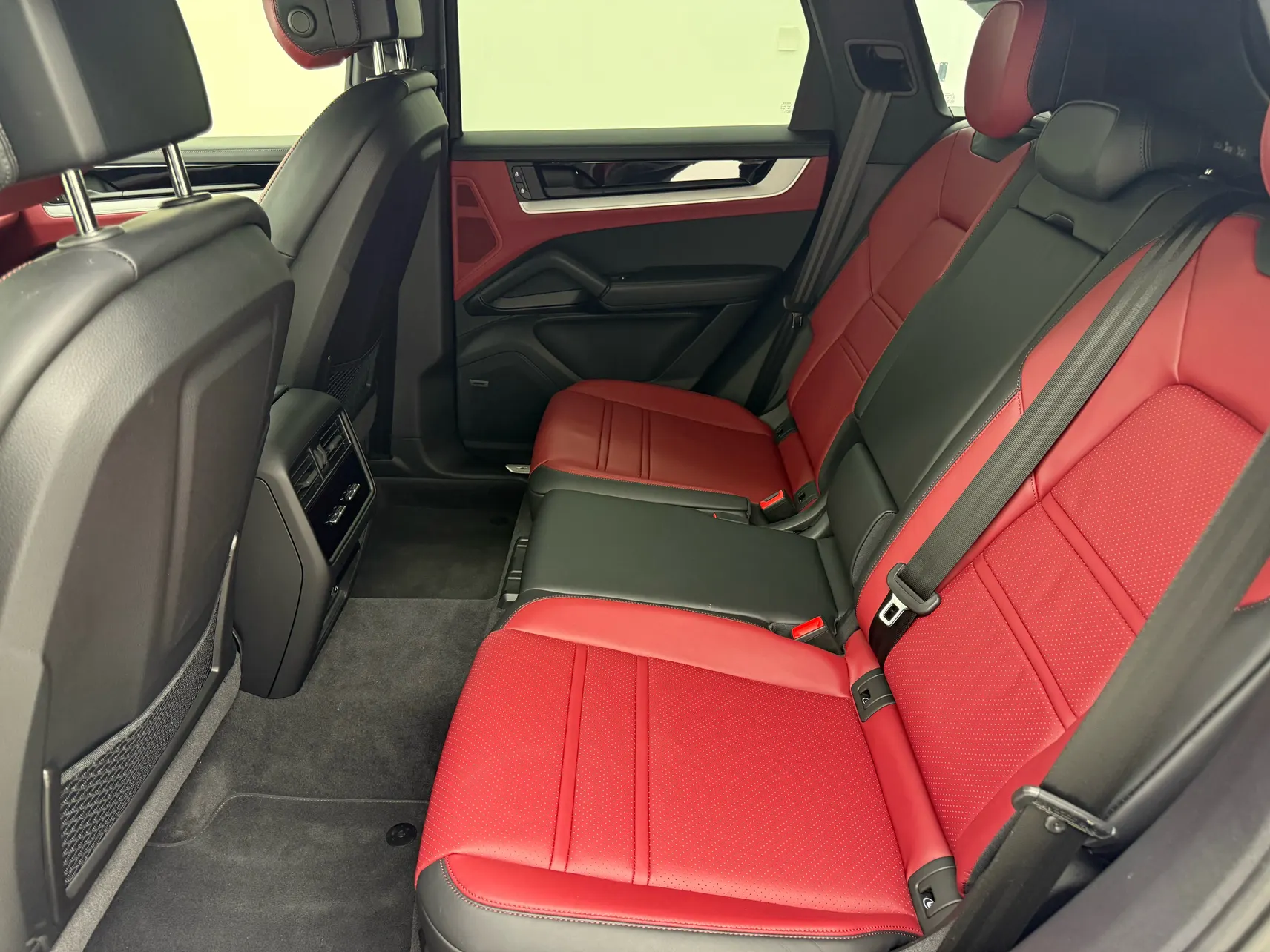 Porsche Cayenne, 2025 23
