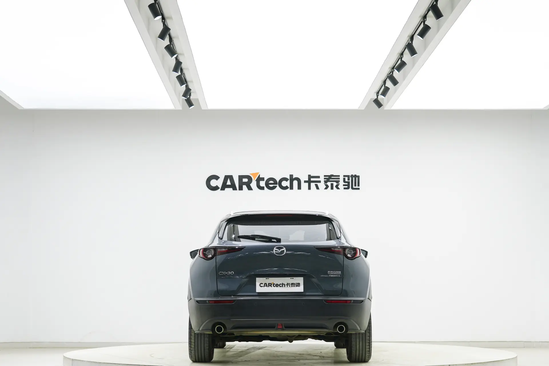 Mazda CX-30, 2021 все фото