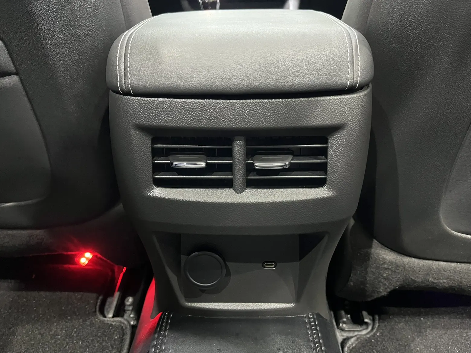 Cadillac CT5, 2023 19