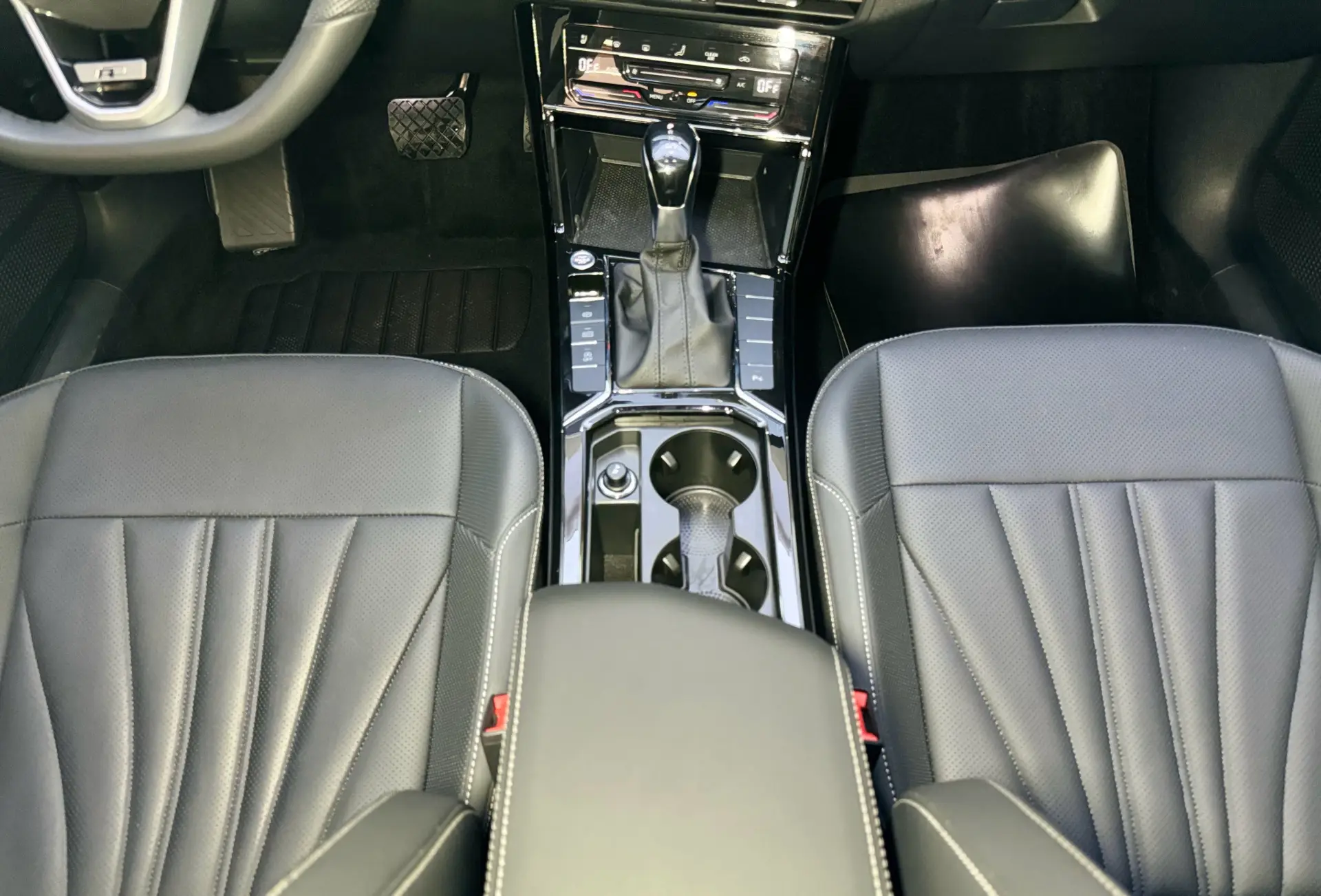 Volkswagen Passat, 2026 28