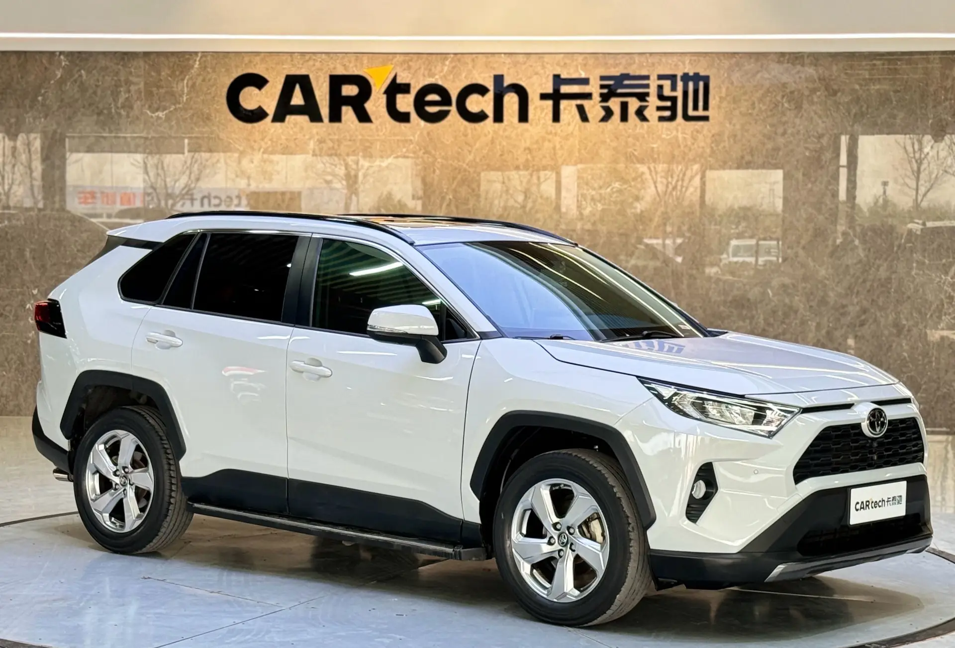 Toyota RAV4, 2021 2