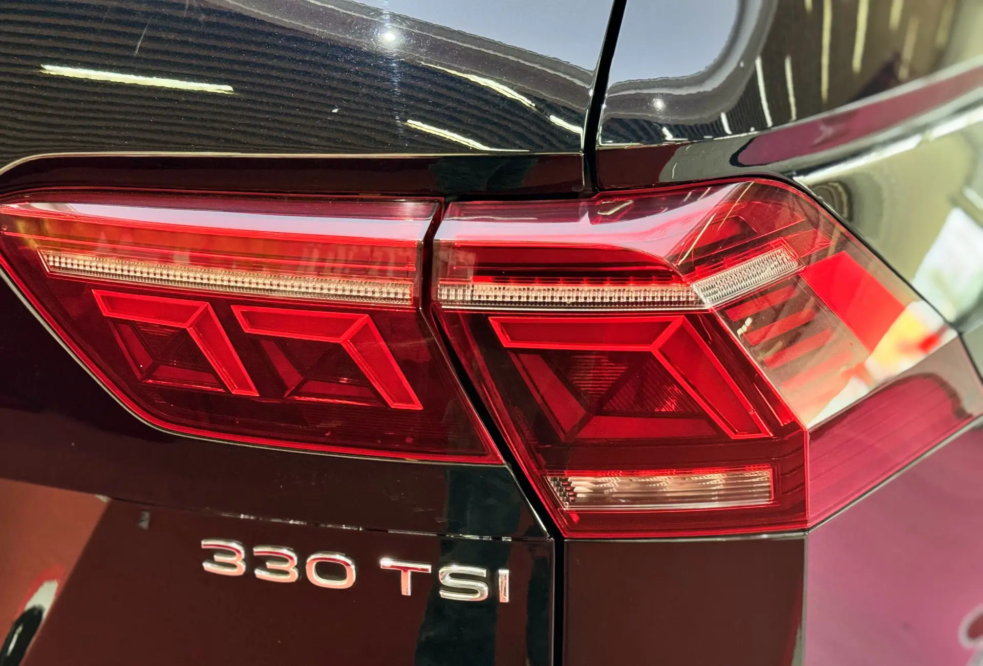 Volkswagen Tiguan L, 2024 10
