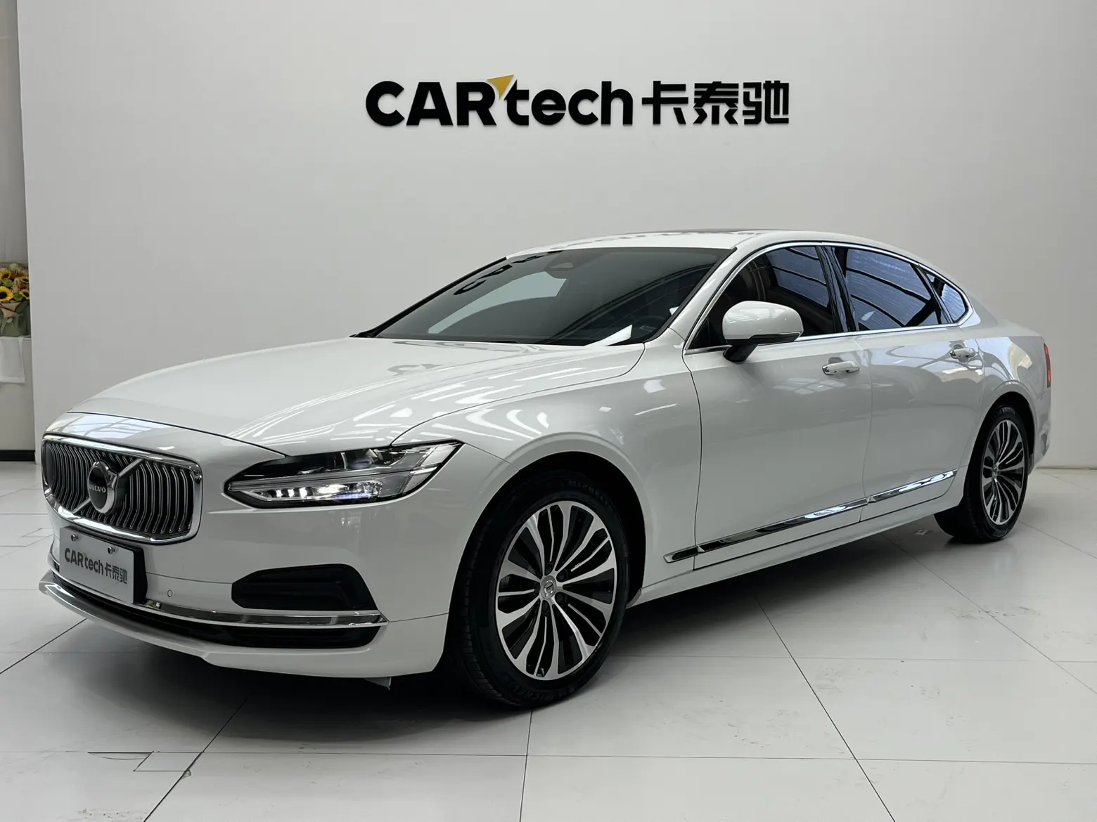 Volvo S90