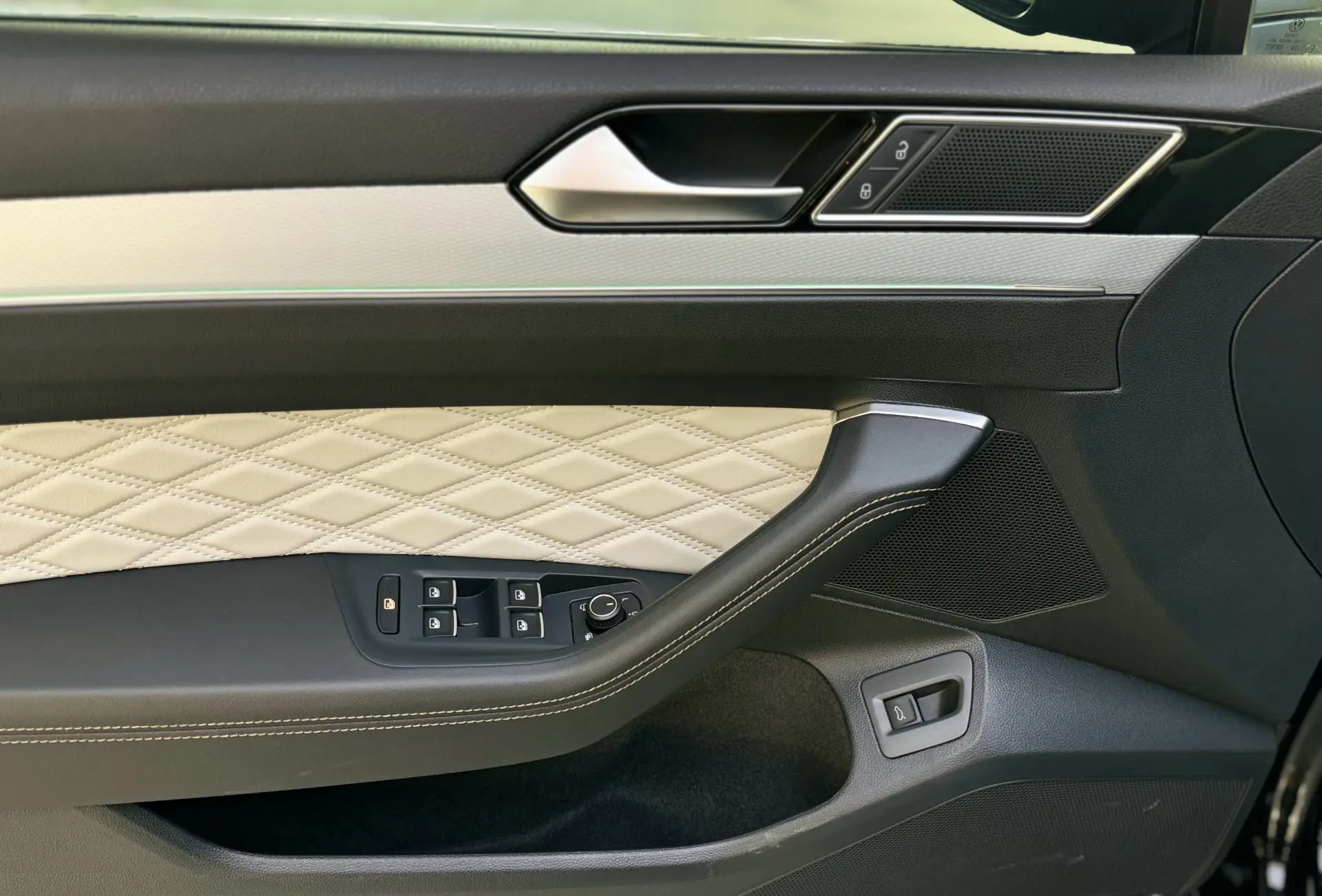 Volkswagen Magotan, 2025 18