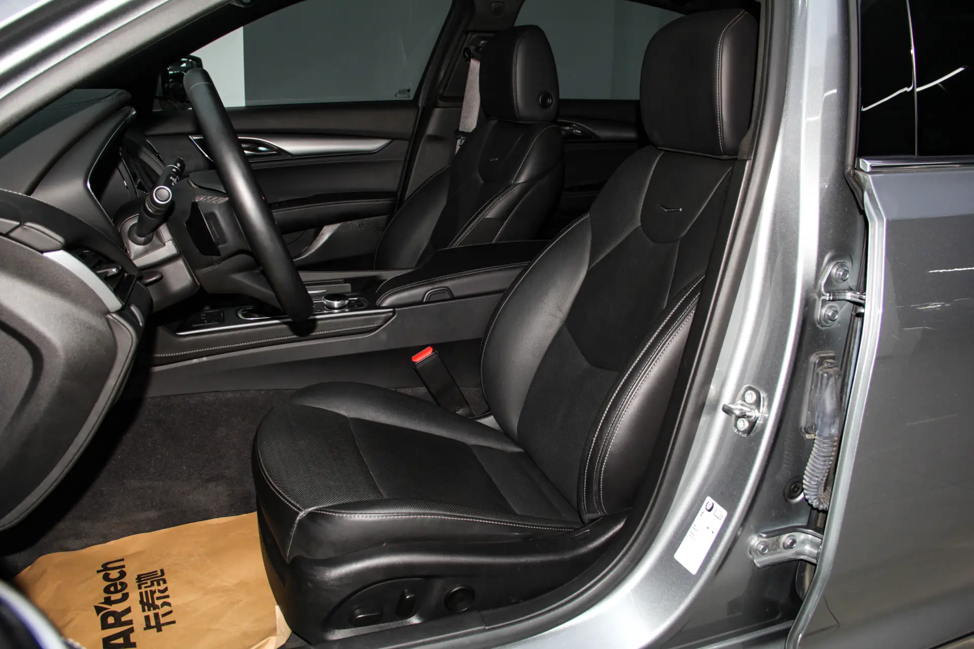 Cadillac CT5, 2023 19
