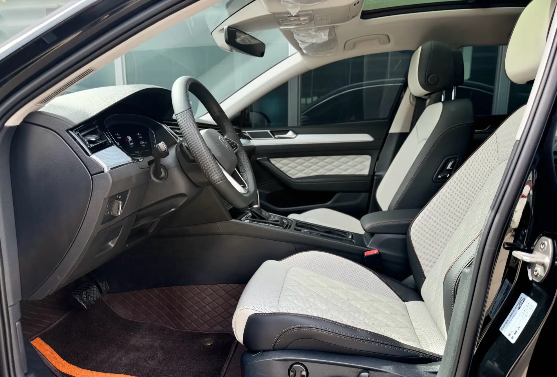 Volkswagen Magotan, 2025 19