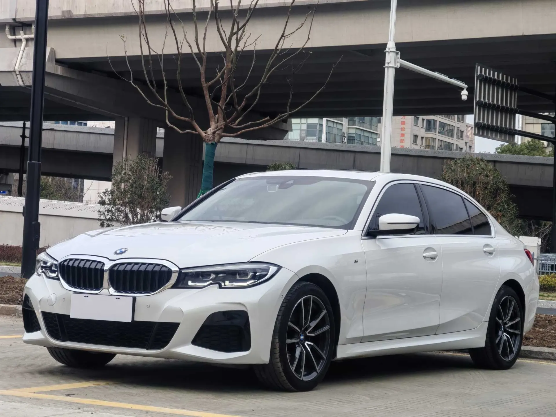 BMW 325Li
