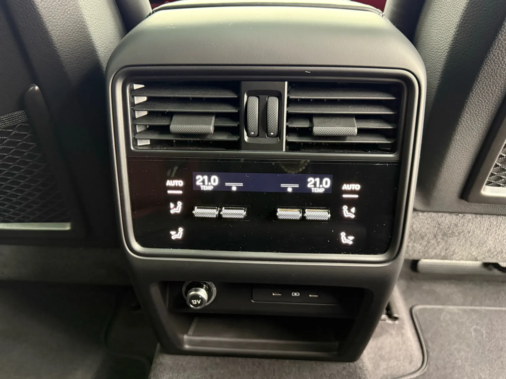 Porsche Cayenne, 2025 19