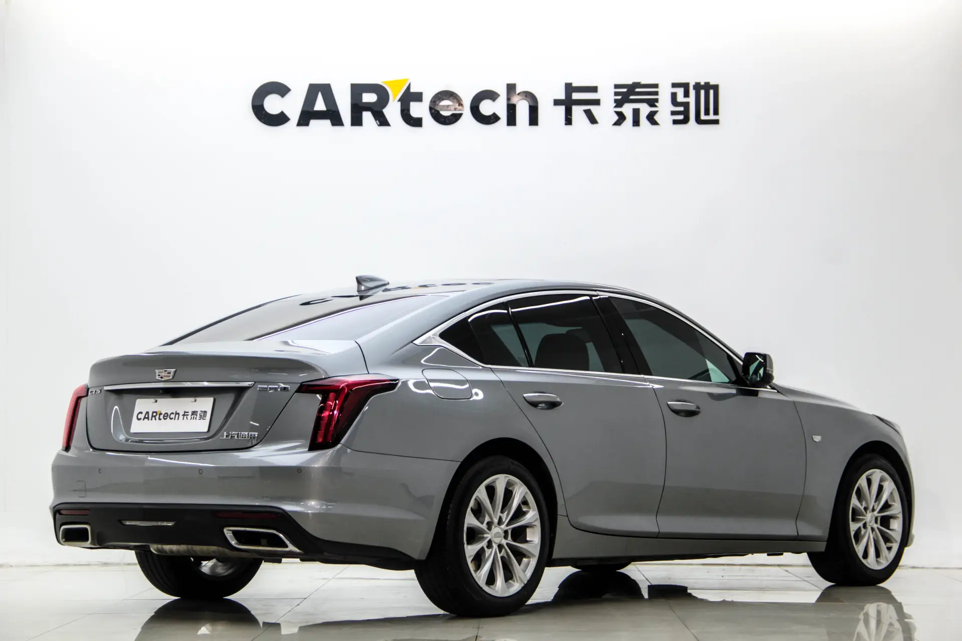Cadillac CT5, 2023 все фото