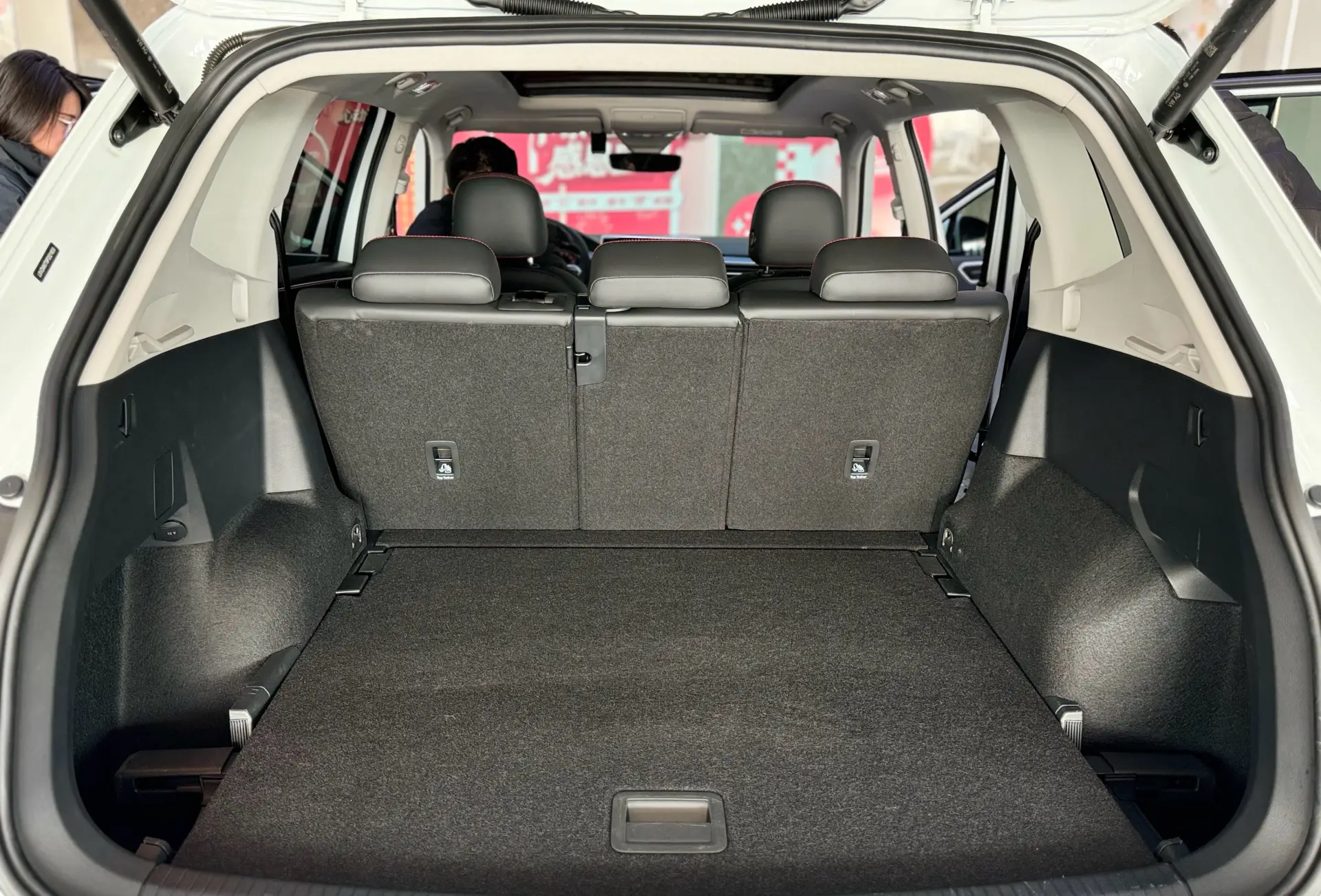 Volkswagen Tiguan L, 2023 26