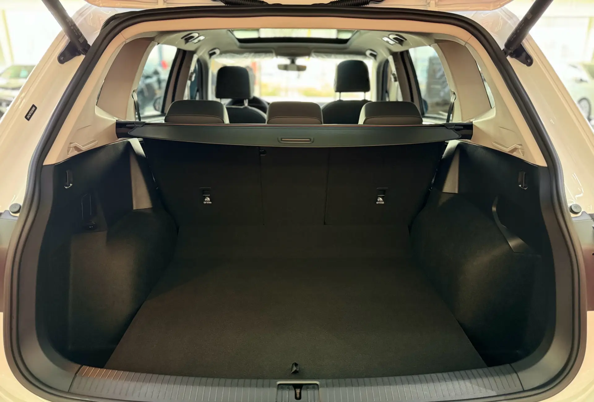 Volkswagen Tiguan L, 2025 13