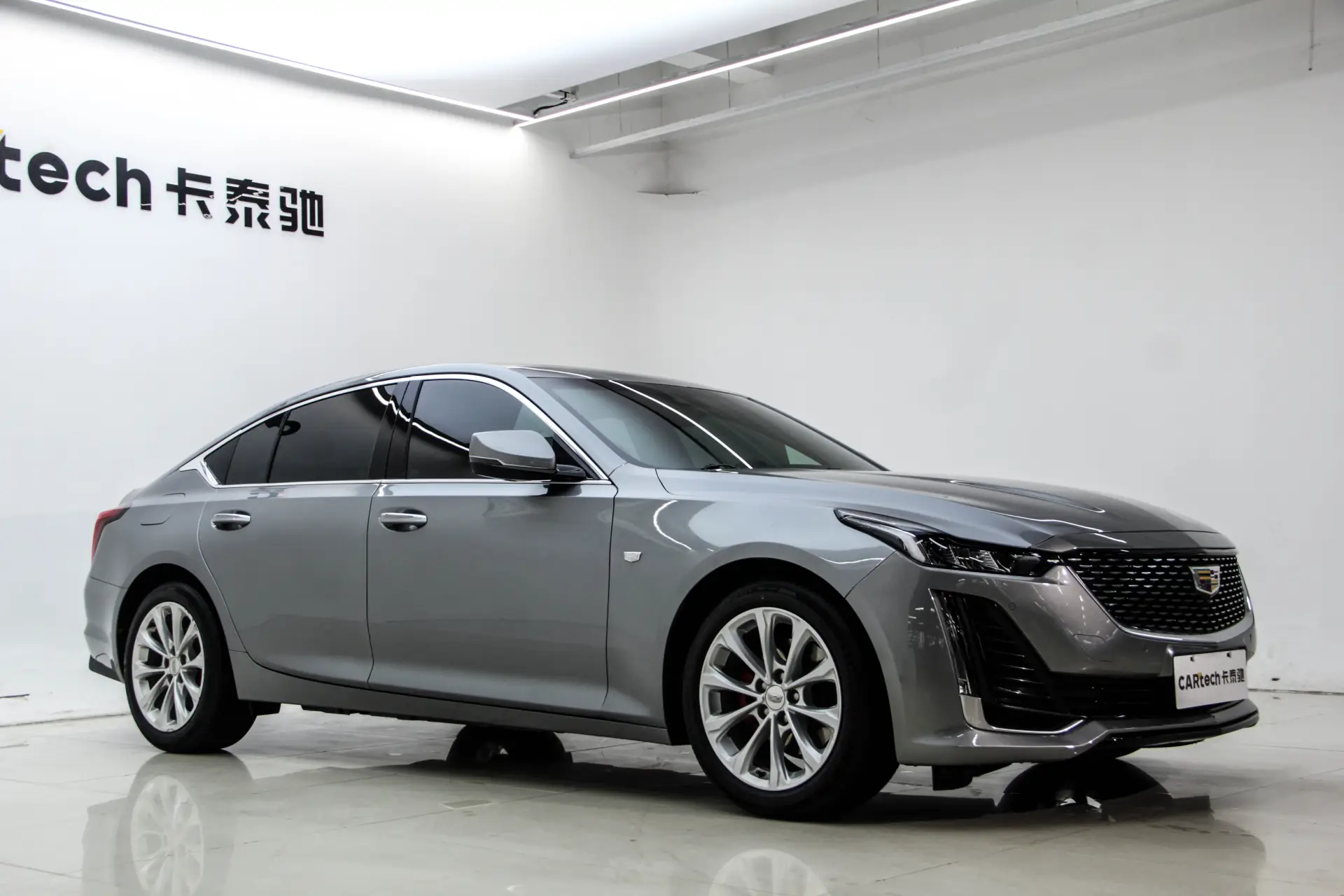Cadillac CT5, 2023 2