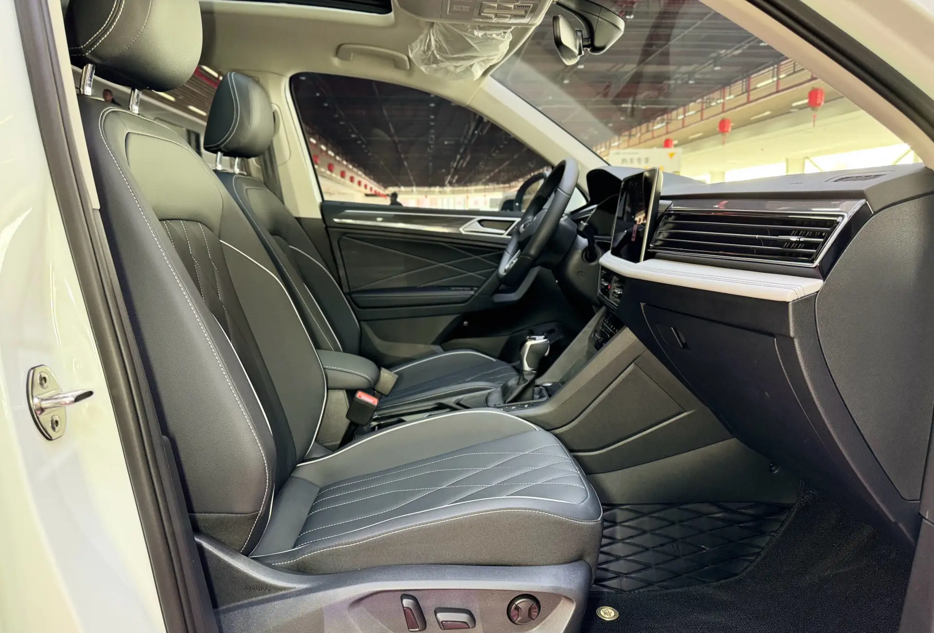 Volkswagen Tiguan L, 2025 20