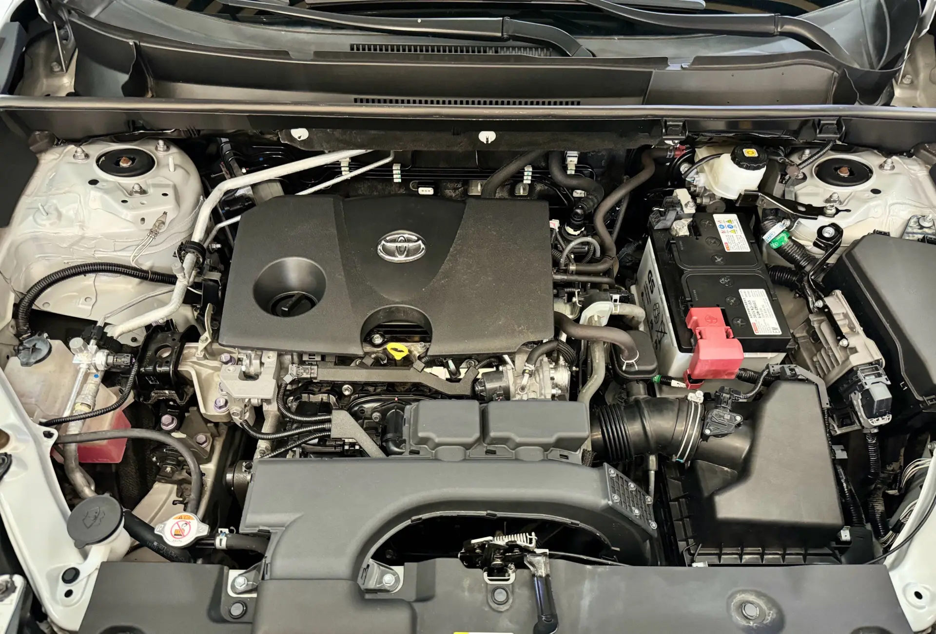 Toyota RAV4, 2021 12
