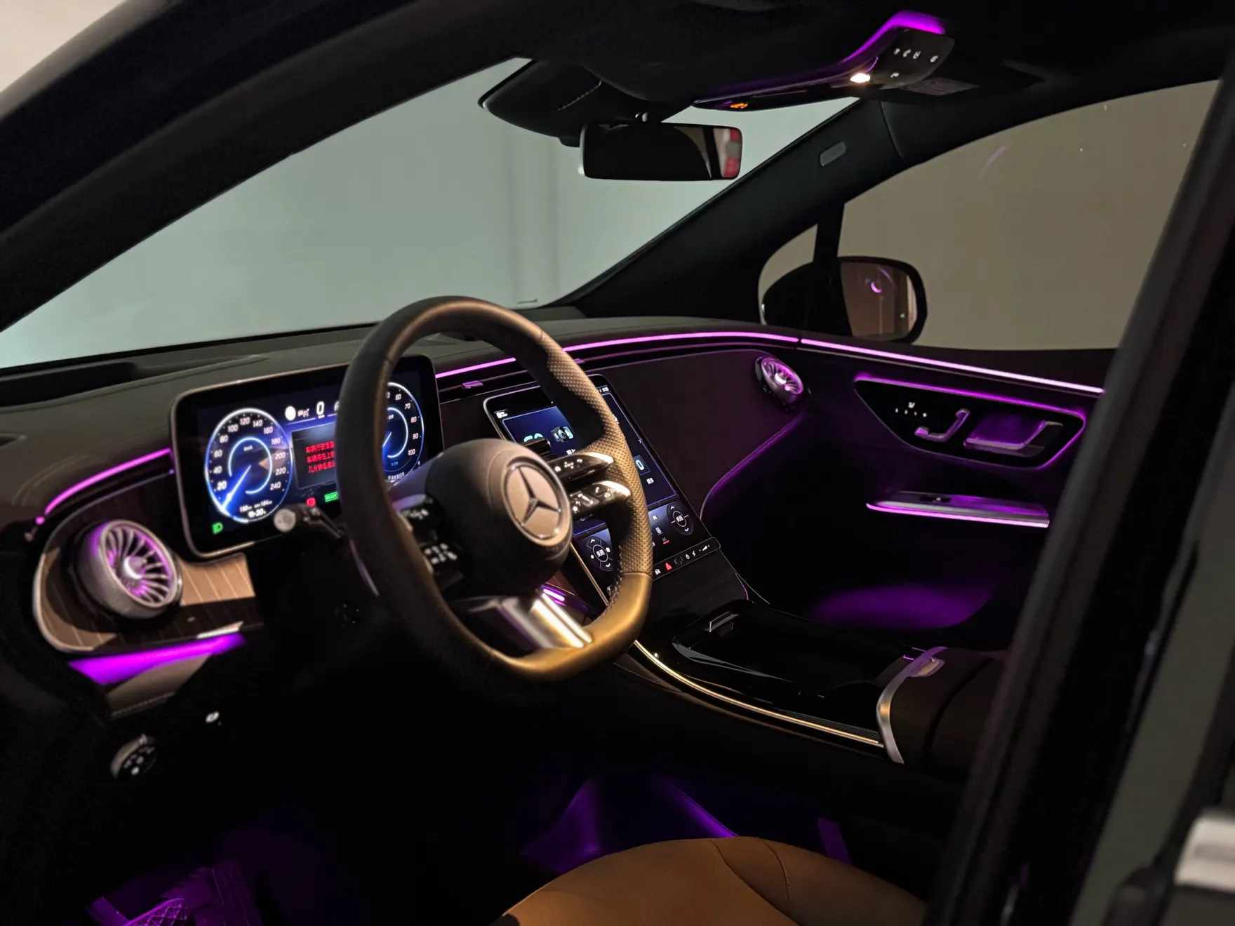 Mercedes-Benz EQE, 2024 20