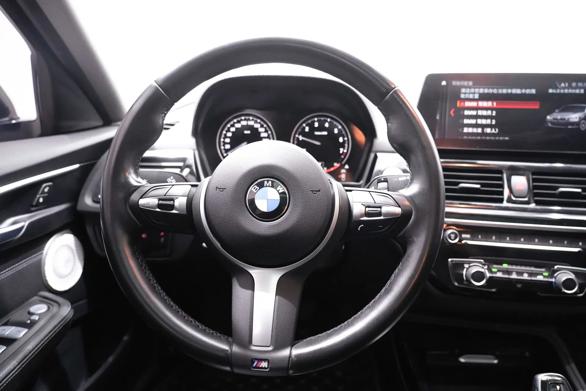 BMW 120i, 2023 16