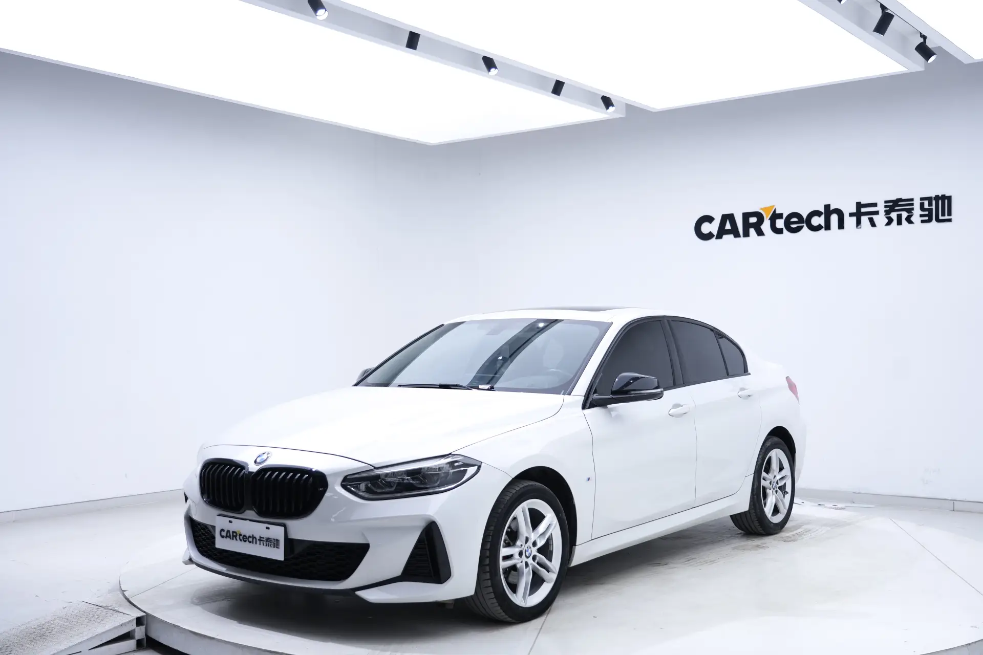 BMW 120i, 2023 13