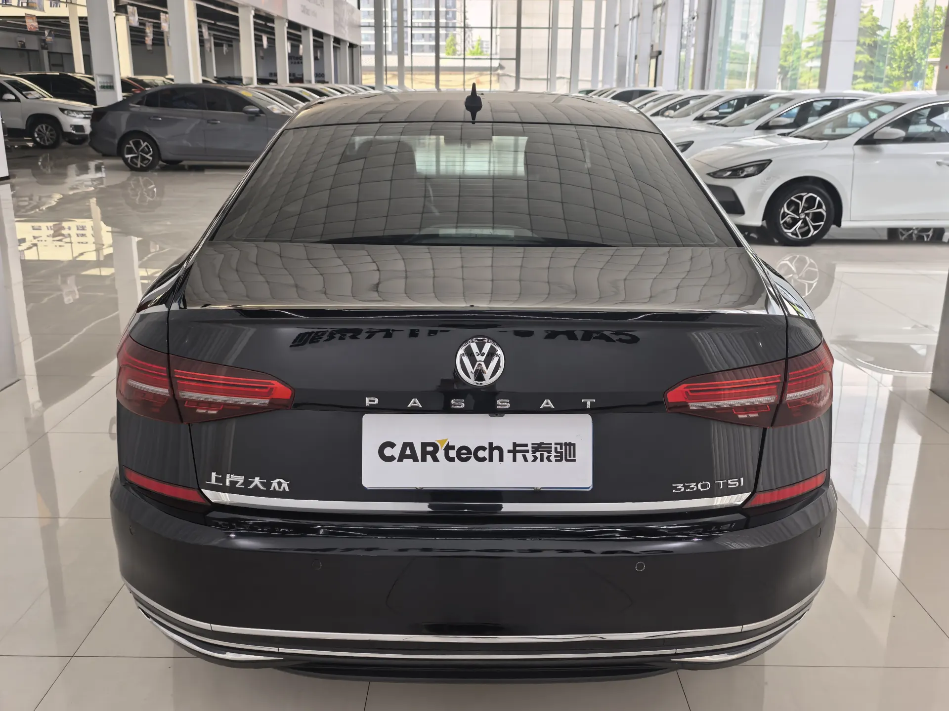 Volkswagen Passat, 2020 все фото