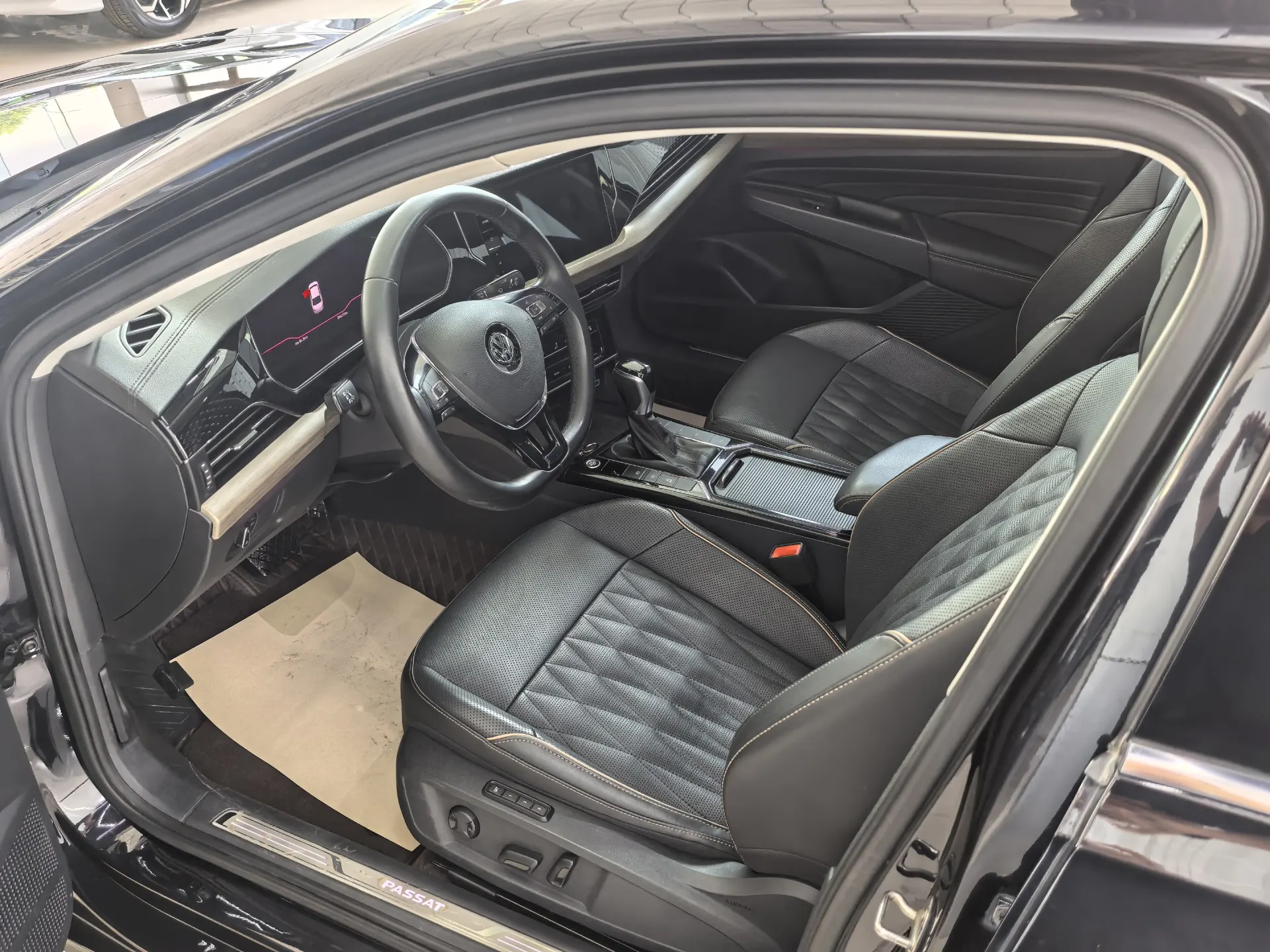 Volkswagen Passat, 2020 13
