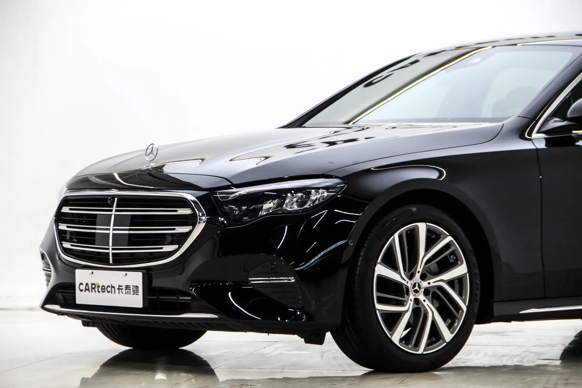 Mercedes-Benz E 300 L, 2024 11