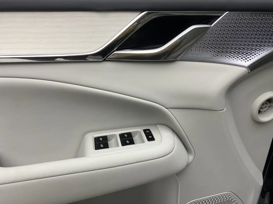 Volvo EM90, 2026 27