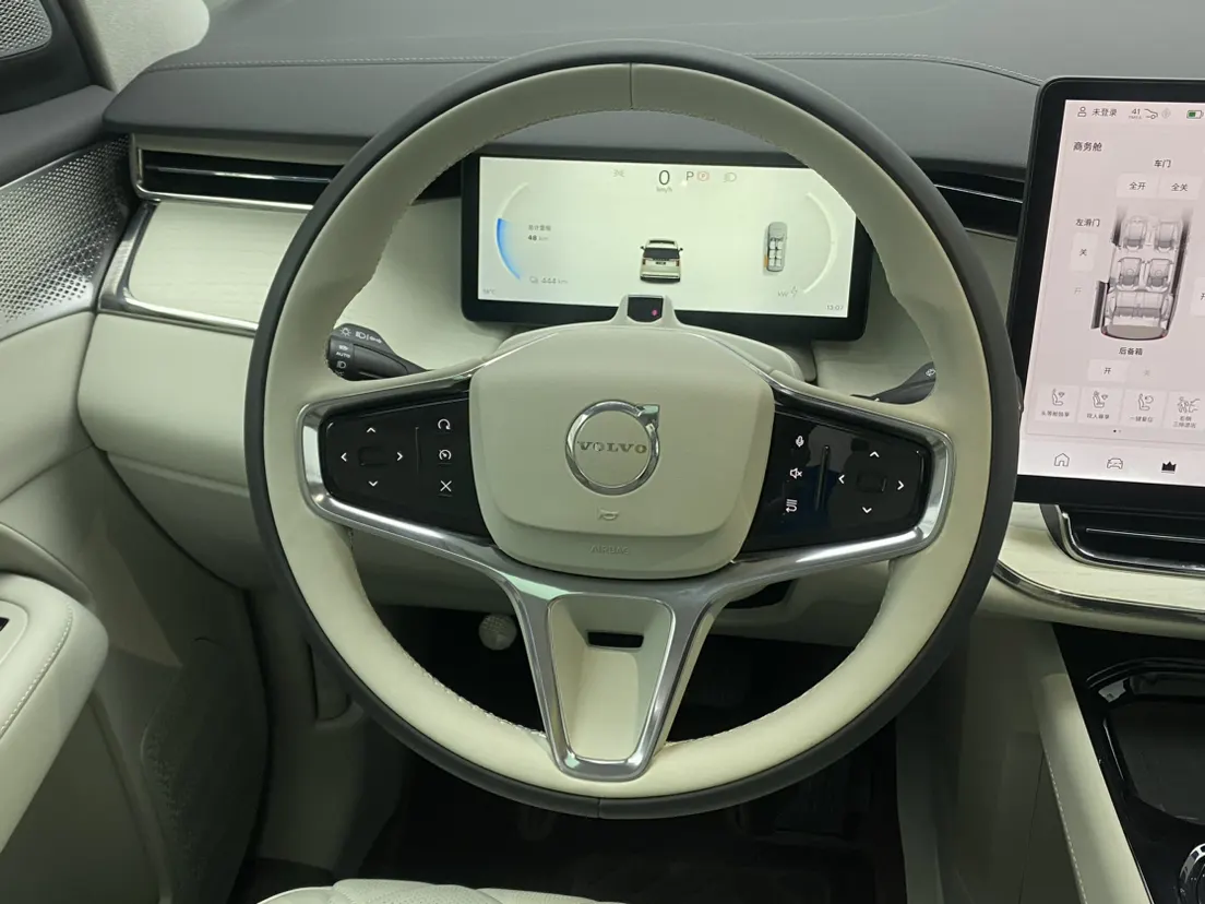 Volvo EM90, 2026 17