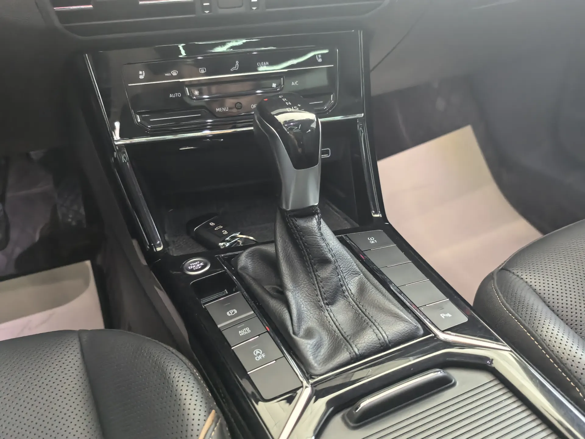 Volkswagen Passat, 2020 16