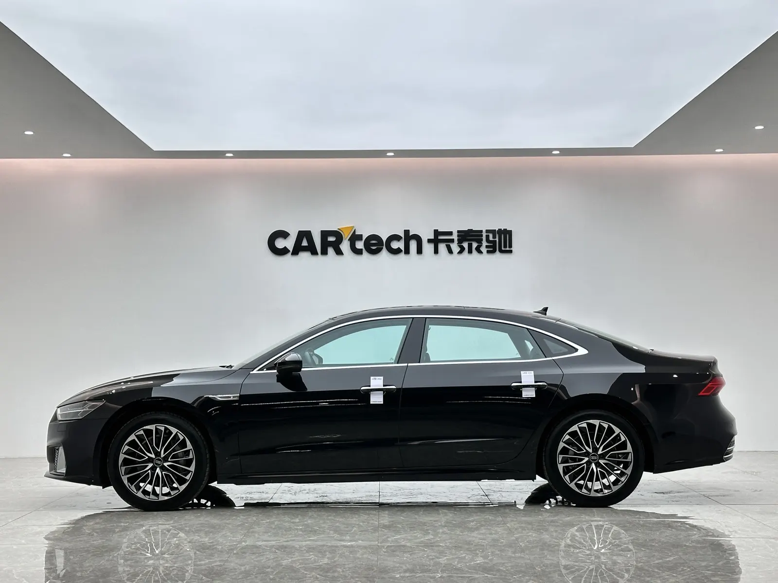 Audi A7L 45 TFSI, 2024 2