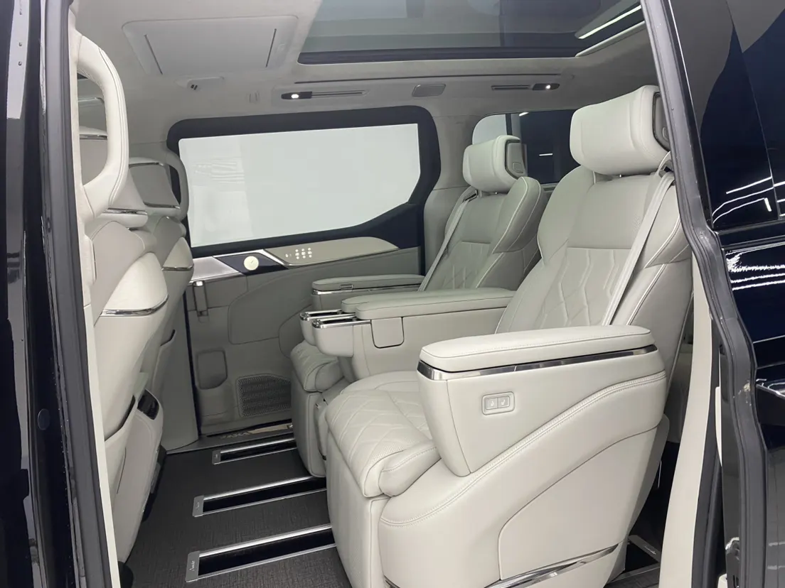 Volvo EM90, 2026 22