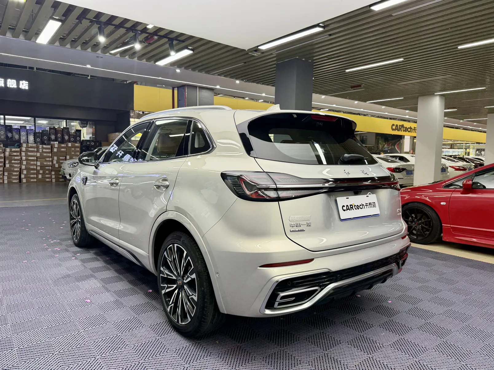Hongqi HS5, 2023 4