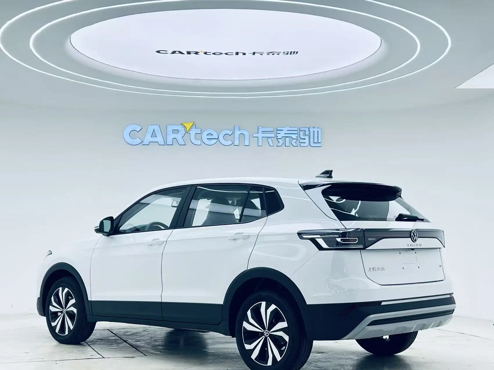 Volkswagen Tharu, 2026 4
