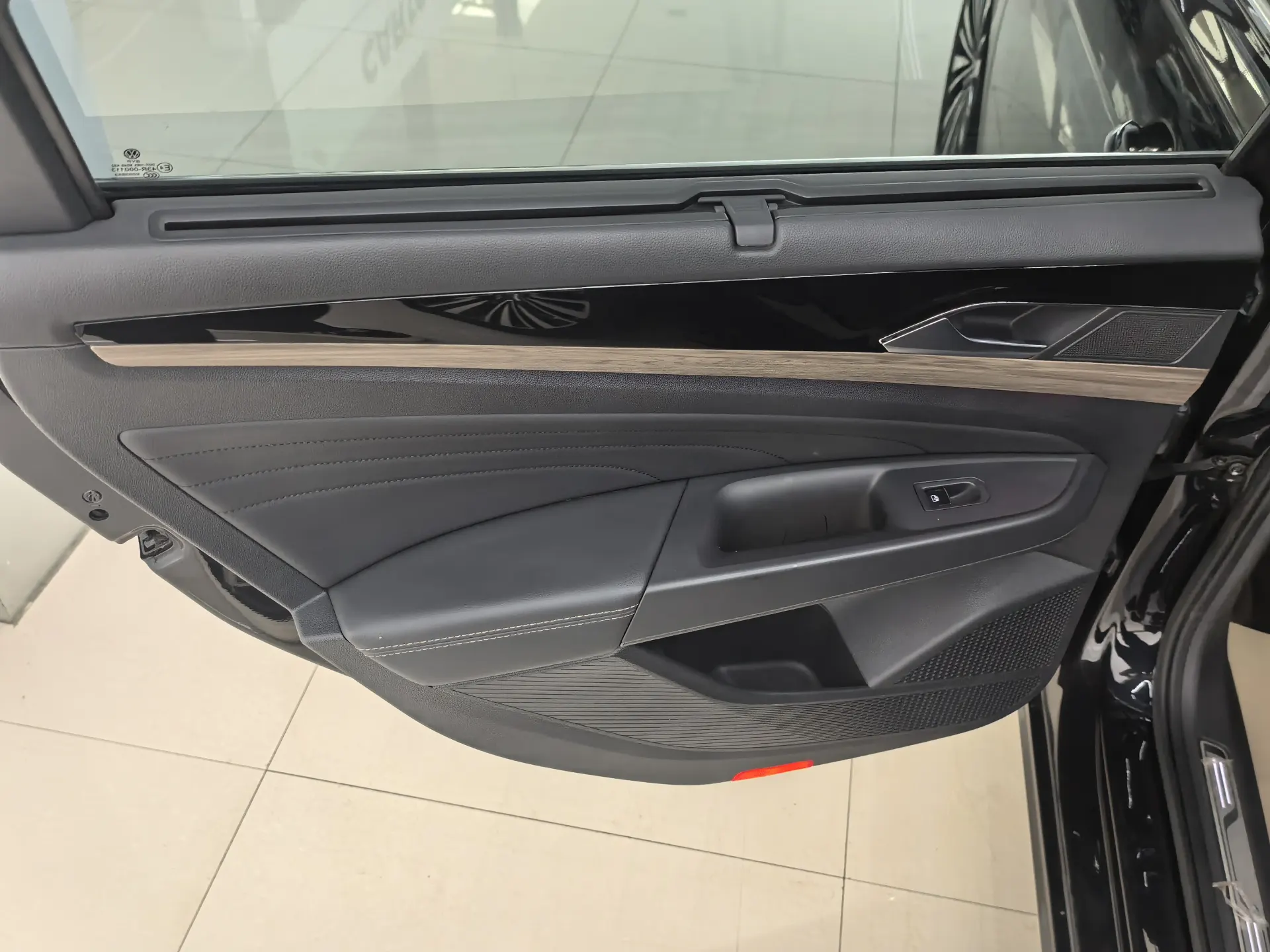Volkswagen Passat, 2020 12