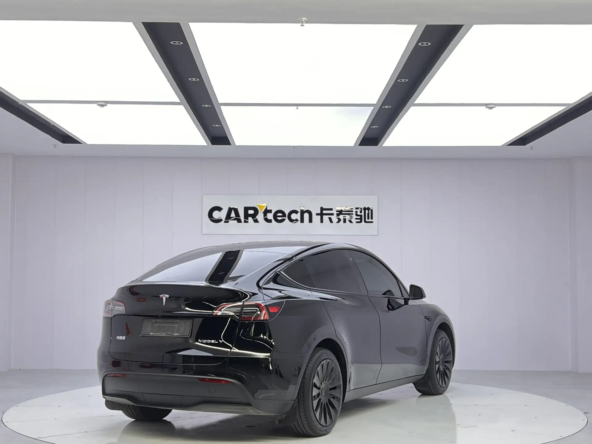 Tesla Model Y, 2024 все фото