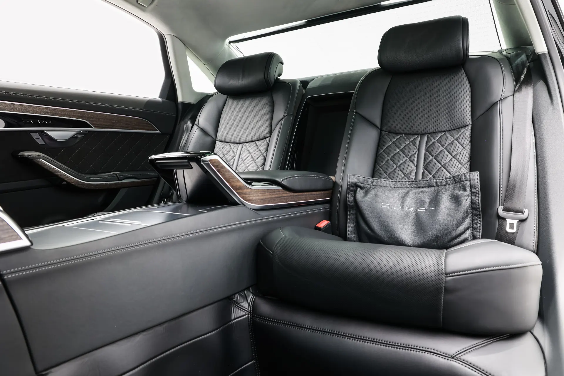 Audi A8L, 2022 18